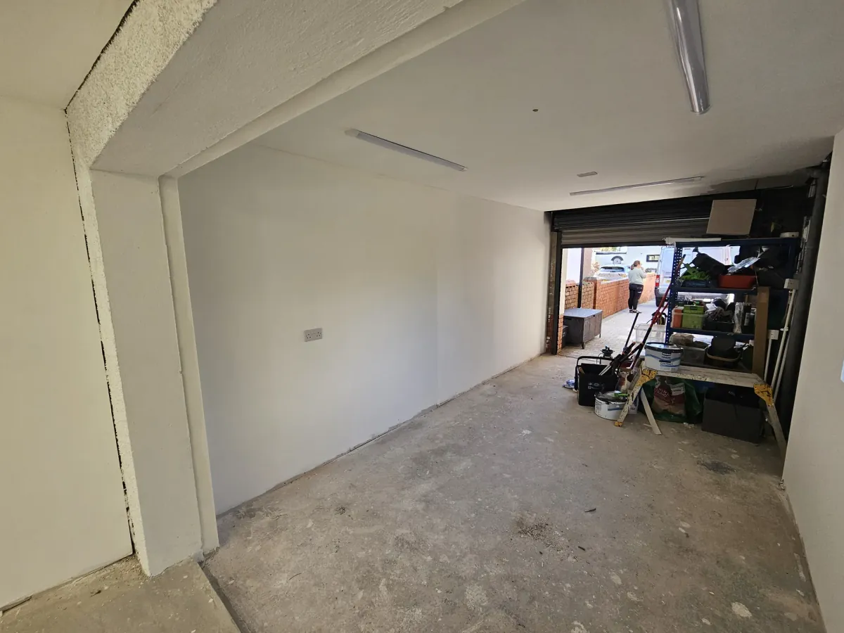 Plastering & Wall Finishing - image 2